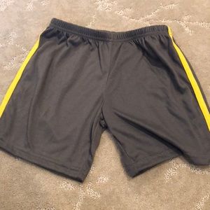 Carter’s gray and yellow shorts